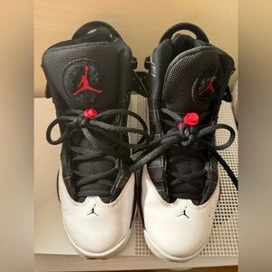 Jordan Women's Shoes Black and White